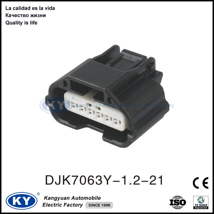 ts16949 qualified 6 way male automotive connector 3